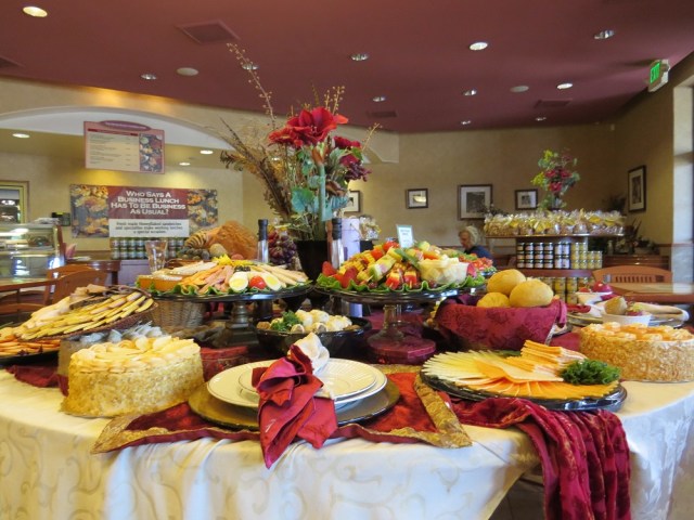 Lunch at Glendale, USA